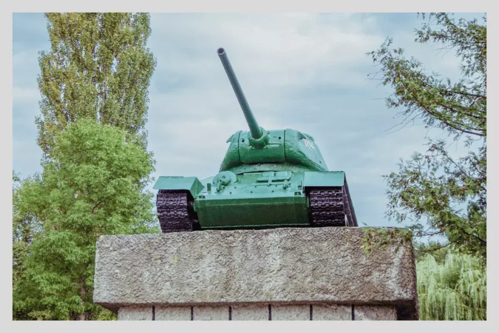 Танк в&nbsp;парке Суража. Фото: Серафим Миронов