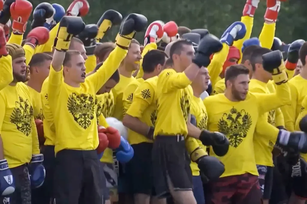 Скриншот с рекламой фестиваля «Гуляй город» на телеканале «Царьград», выпущенной в эфир в июле 2023 года после передачи «Задержи меня нежно: Мигранты диктуют условия русским силовикам?». Источник: паблик телеканала «Царьград» ВКонтакте.