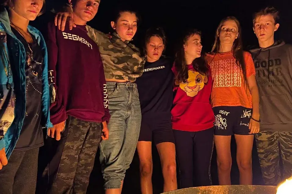 Подопечные фонда «Домик детства» во&nbsp;время проведения проекта «Team Extreme» для детей с&nbsp;опытом сиротства в&nbsp;2021&nbsp;году, Самарская область. Фото: предоставлено фондом «Домик детства».