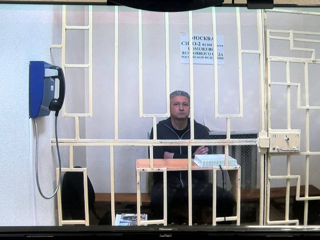 Тимур Иванов