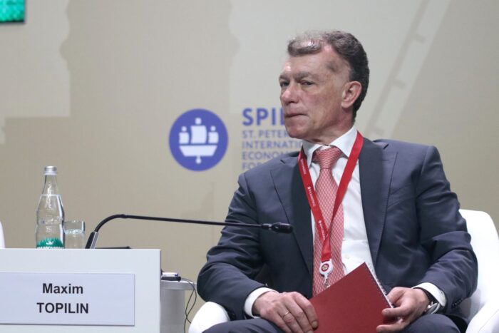 Максим Топилин