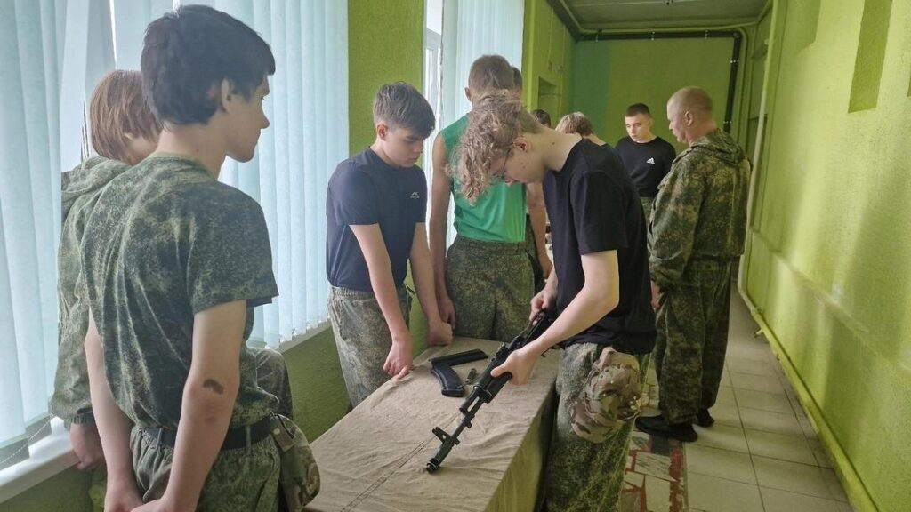 Курс молодого бойца в&nbsp;рамках основ безопасности и&nbsp;защиты Родины (ОБЗР)