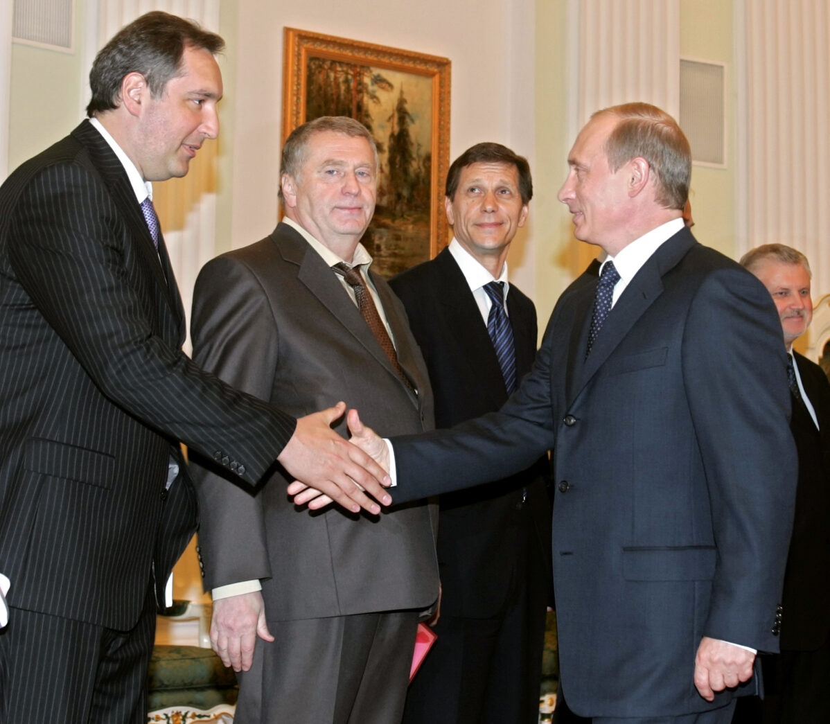 Дмитрий Рогозин и&nbsp;Владимир Путин в&nbsp;Кремле