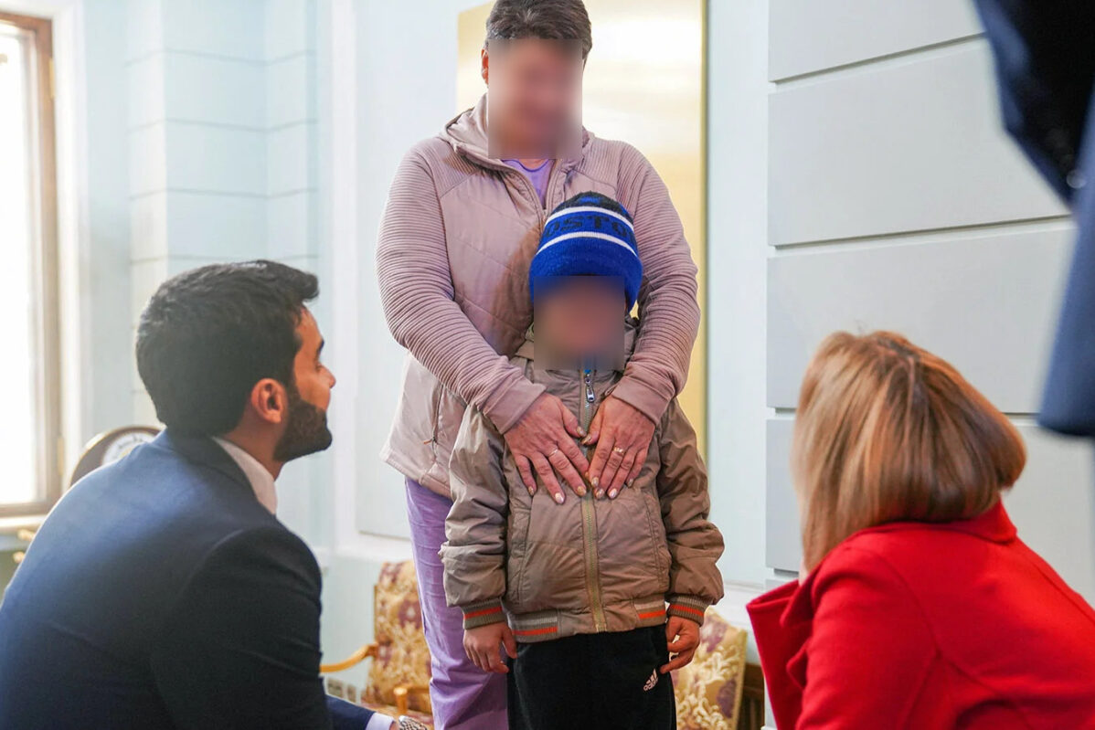 Встреча в&nbsp;посольстве Катара перед возвращением Максима в&nbsp;Украину