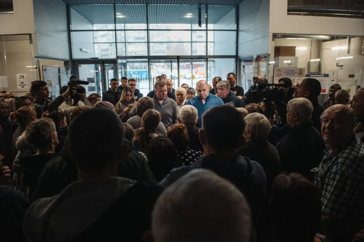 Встреча с губернатором Курской области Алексеем Смирновым и министром транспорта Романом Старовойтом в Железногорском районе, Курская область