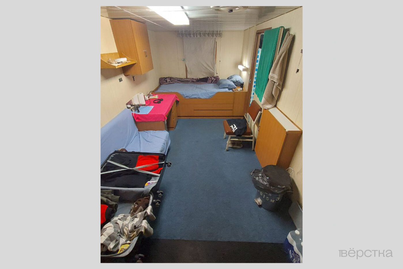 Каюта моряка на нефтяном танкере