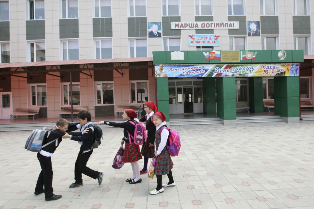 Новые правила приема в&nbsp;школу мигрантов. Что изменилось?