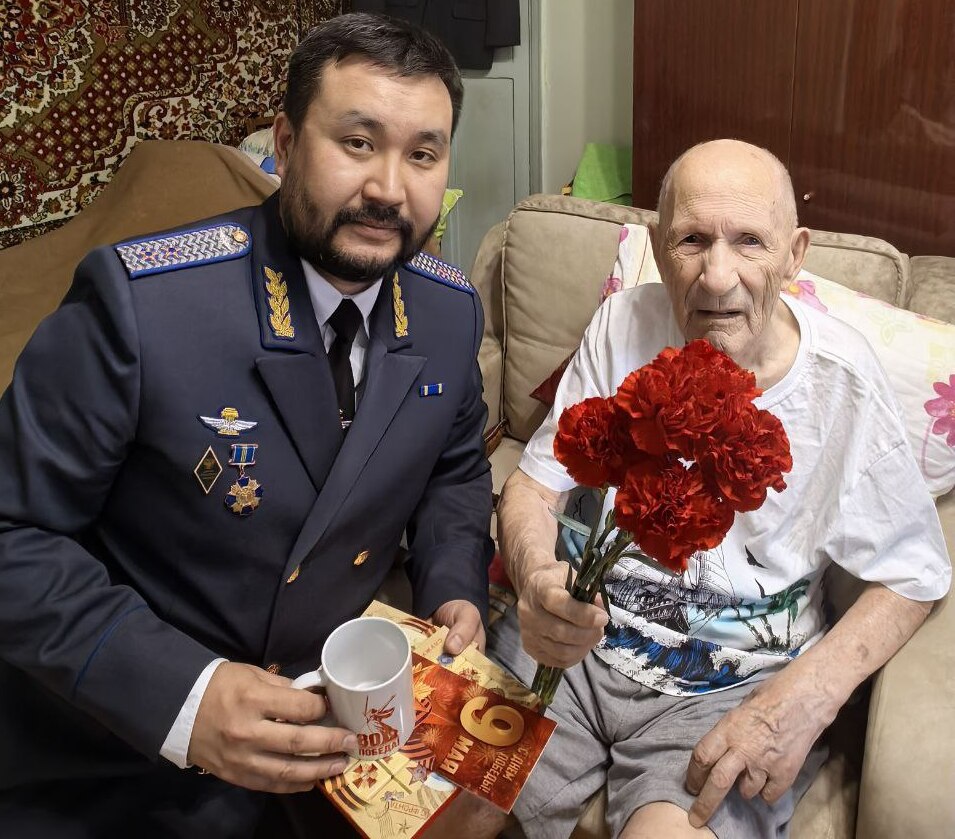 Ветеранам ВОВ к&nbsp;80-летию Победы чиновники подарят сертификаты на&nbsp;3 тысячи рублей, пакетированный чай и&nbsp;пледы