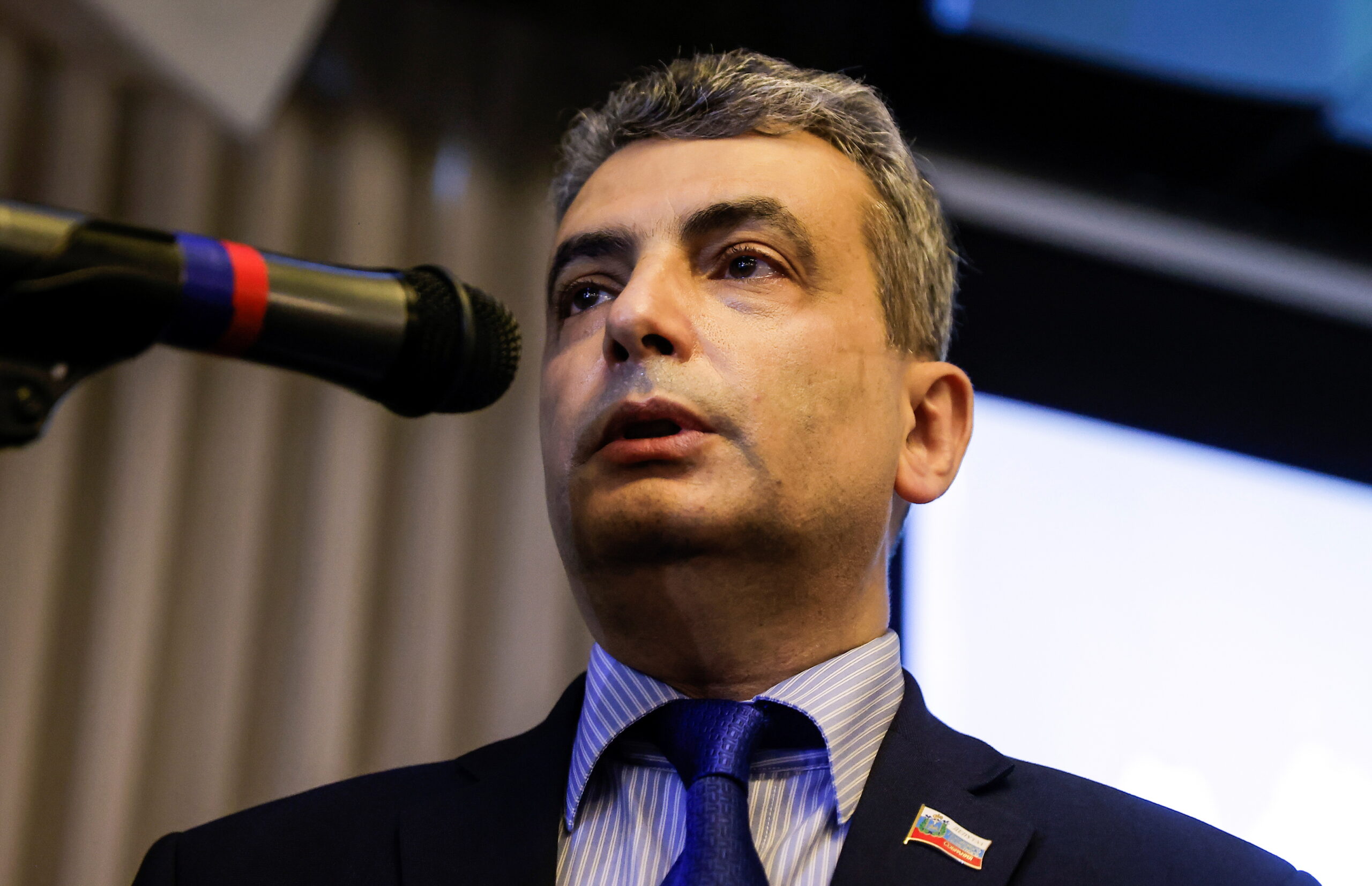 Льва Шлосберга задержали по делу о повторной «дискредитации армии»