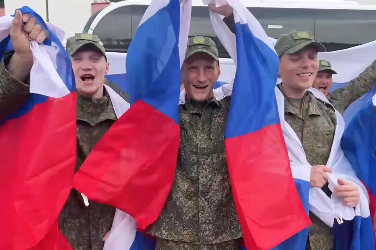 Что ждёт вернувшихся из&nbsp;плена российских военных? Большая часть погибает менее чем через год