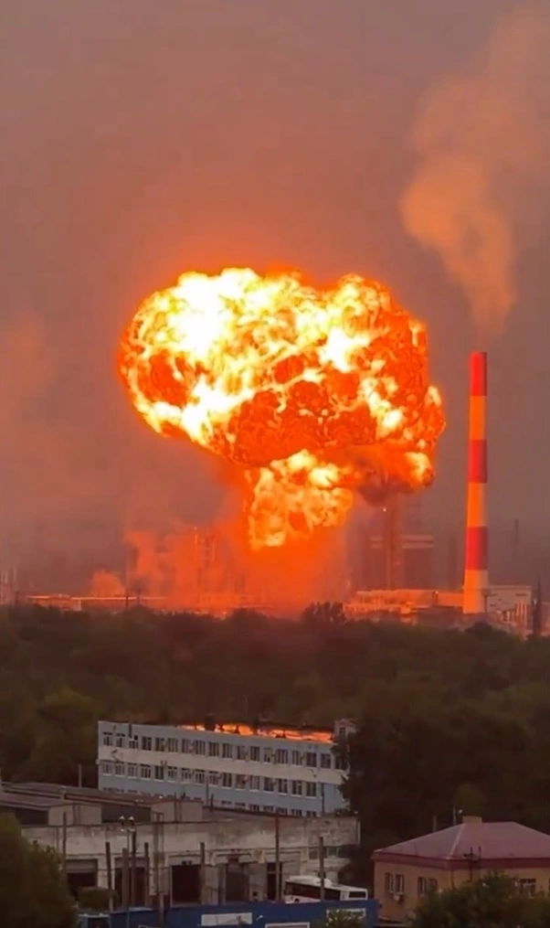 Цены на бензин в России в августе обновили исторические максимумы, в Забайкалье, Приморье и южных регионах отмечается нехватка топлива