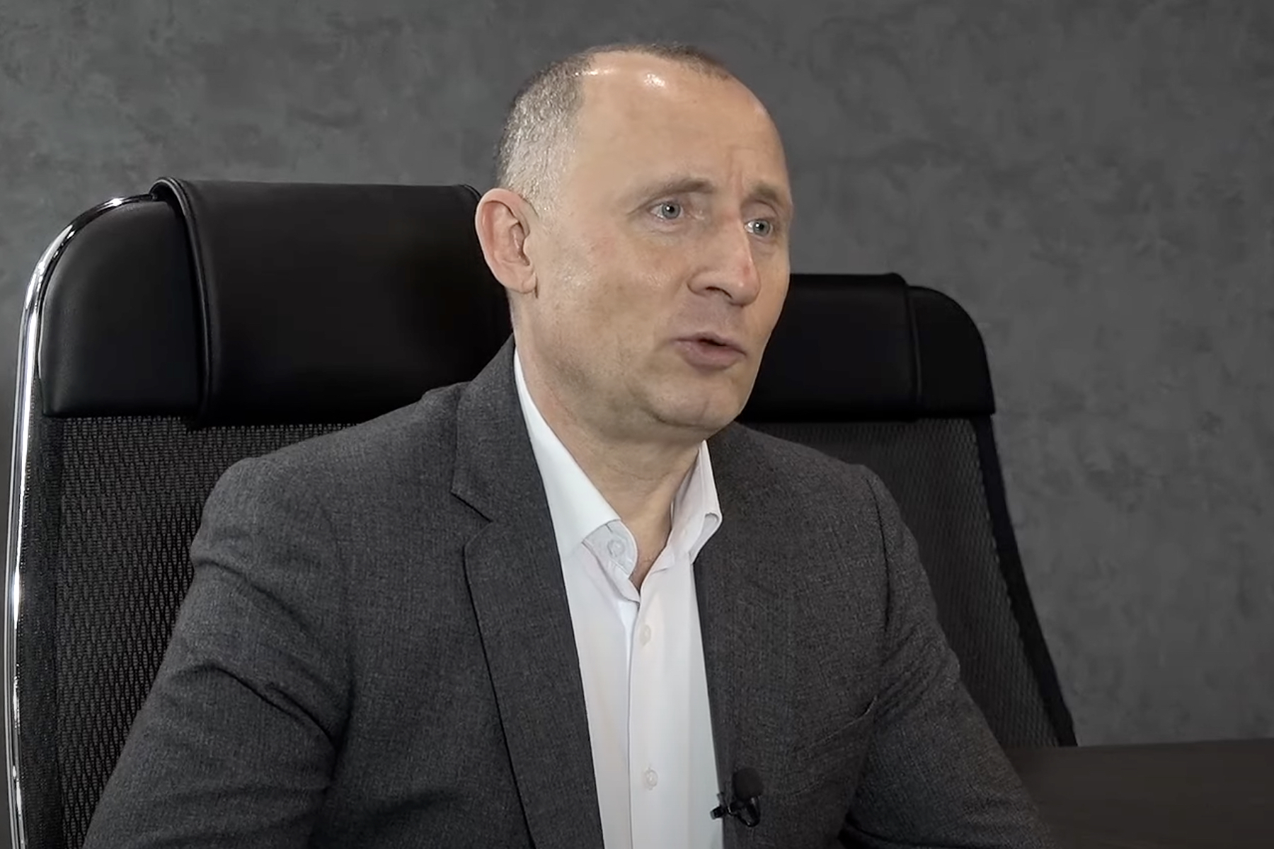 Силовики задержали временно исполняющего обязанности заместителя губернатора Курской области Владимира Базарова