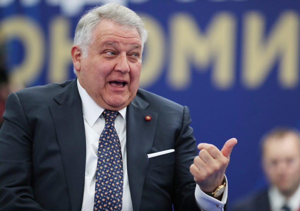 Арам Габрелянов мог купить телеграм-канал Baza в&nbsp;интересах братьев Юрия и&nbsp;Михаила Ковальчуков<br />
