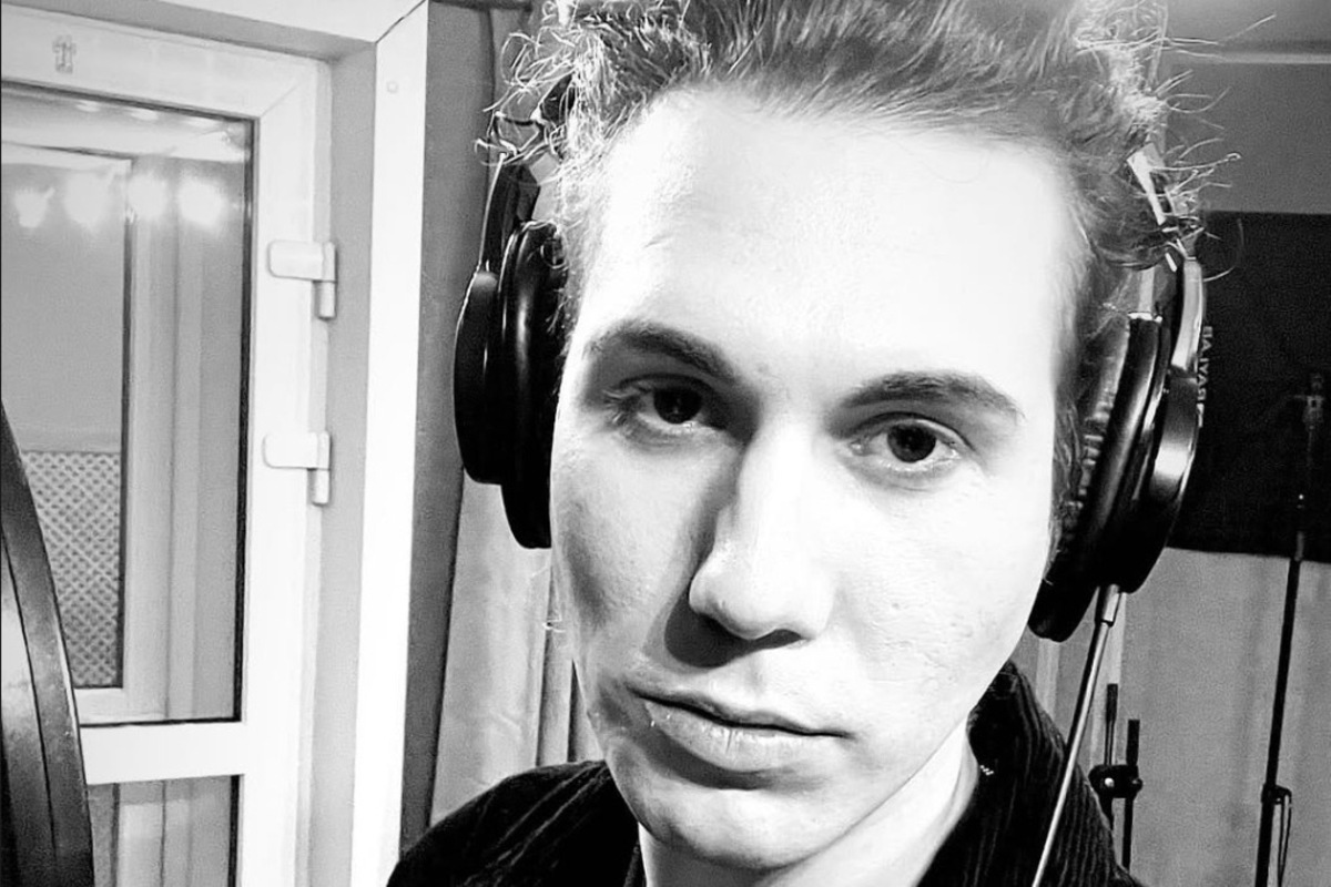 Украинский певец и бывший политзек Игорь Левченко рассказал, что его лишили российского гражданства