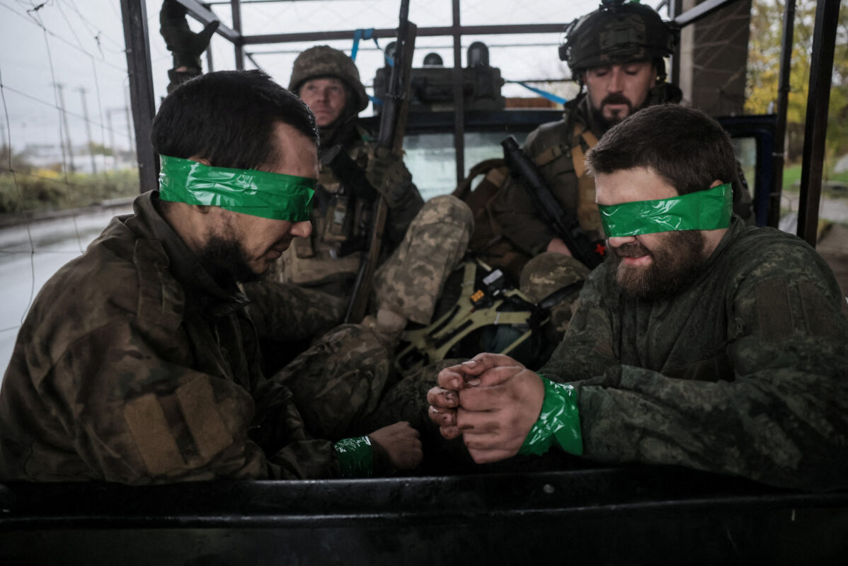 Евросоюз обсуждает план мира в Украине из 12 пунктов: что включает в себя этот план