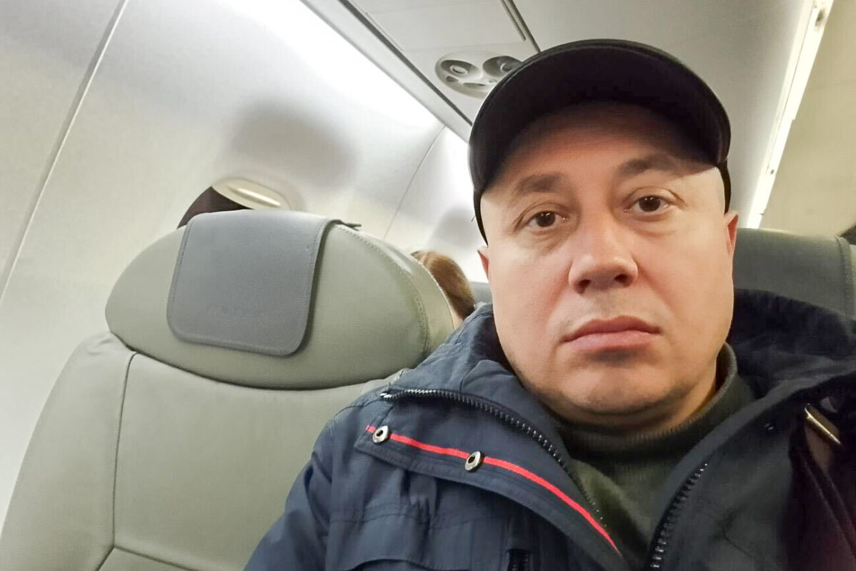 Владимир Бернгардт в&nbsp;самолете