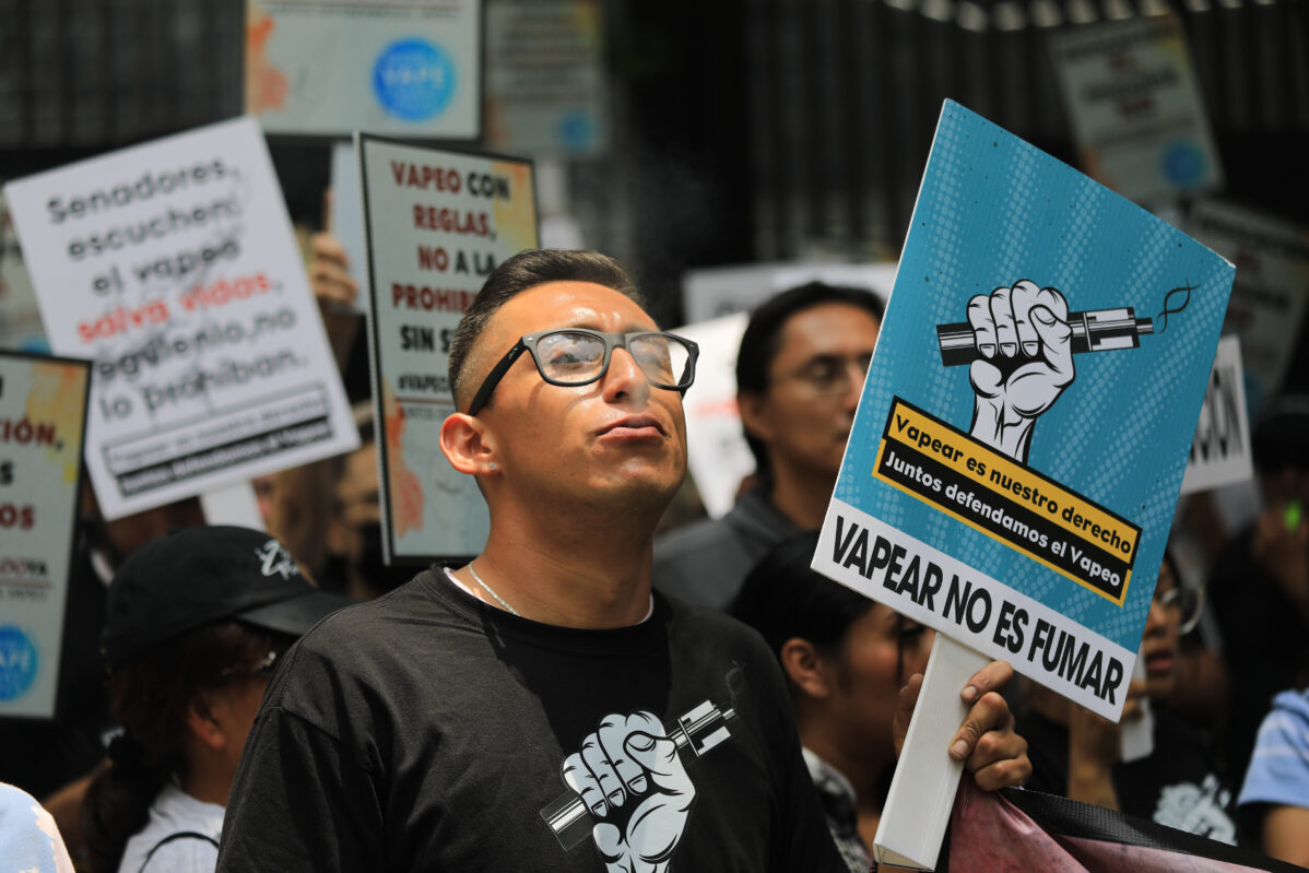 Госдума готовит закон о&nbsp;полном запрете продажи и&nbsp;производства вейпов в&nbsp;России