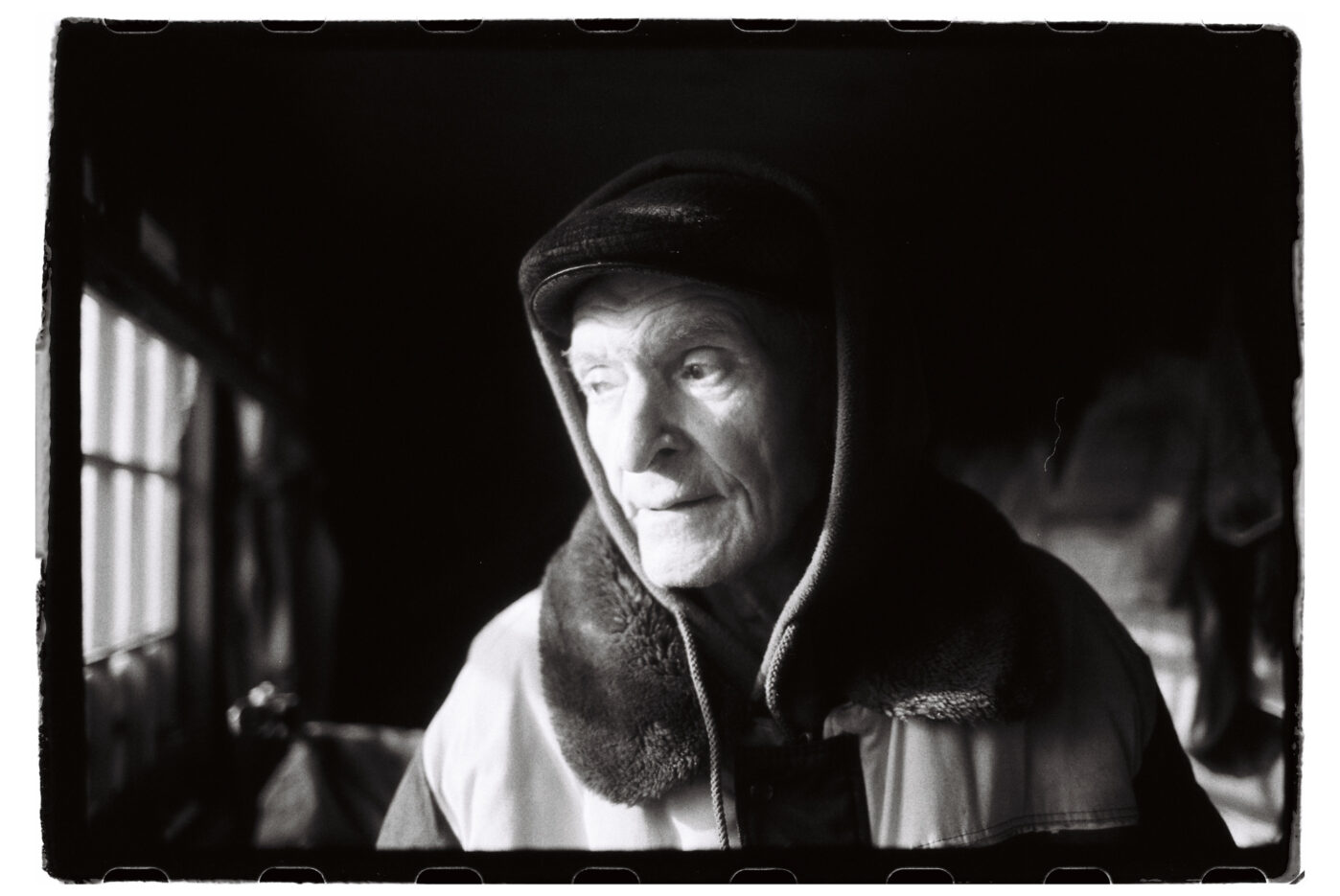 Фотограф Владимир Аверин в&nbsp;фотопроекте о&nbsp;болезни Альцгеймера у&nbsp;близкого человека рассказывает, с&nbsp;какими трудностями сталкивается человек, ухаживающий за&nbsp;больным