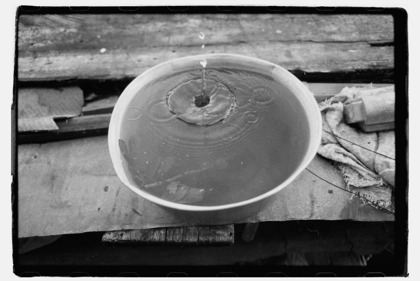 Фотограф Владимир Аверин в&nbsp;фотопроекте о&nbsp;болезни Альцгеймера у&nbsp;близкого человека рассказывает, с&nbsp;какими трудностями сталкивается человек, ухаживающий за&nbsp;больным